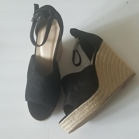 👉🏾SOLD💥 Wedges - Picture 4 of 7